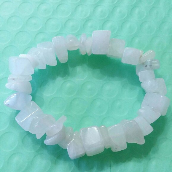 Snow quartz stretch bracelet Stack jewelry - Picture 1 of 4